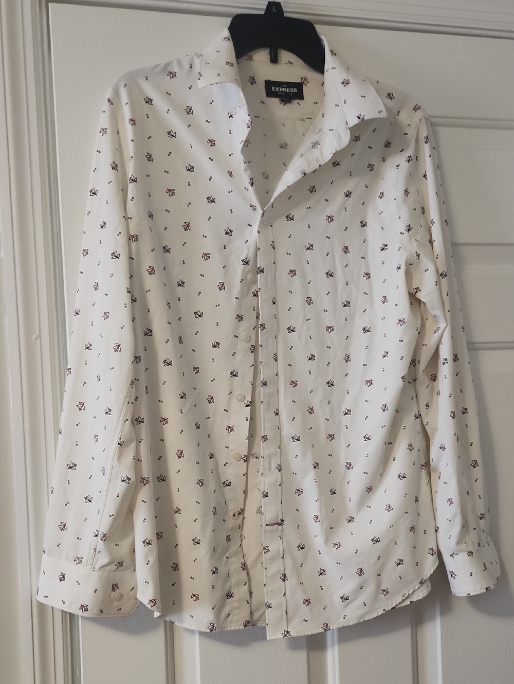 Express Men’s White Button-Up Shirt with Micro Floral Print